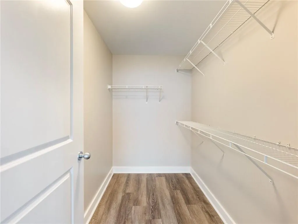 Atlanta, Georgia 30326, United States, 2 Bedrooms Bedrooms, ,2 BathroomsBathrooms,Residential,Pending,10277