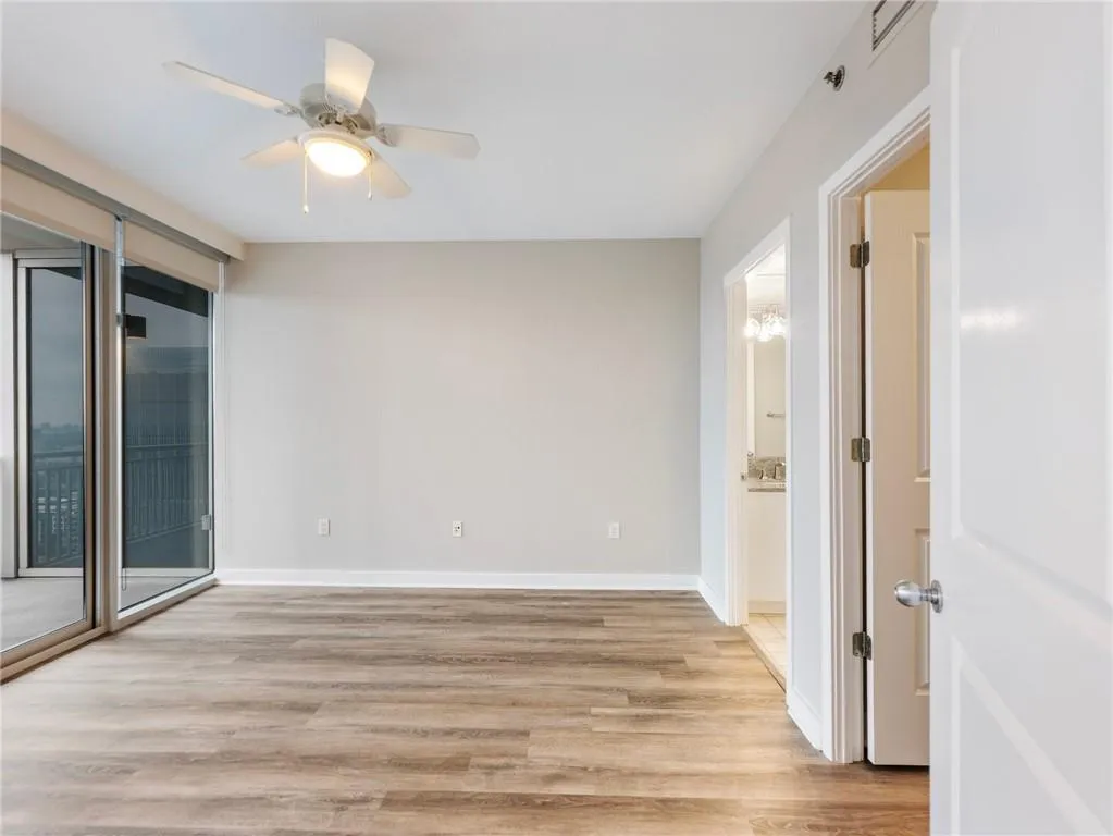 Atlanta, Georgia 30326, United States, 2 Bedrooms Bedrooms, ,2 BathroomsBathrooms,Residential,Pending,10277