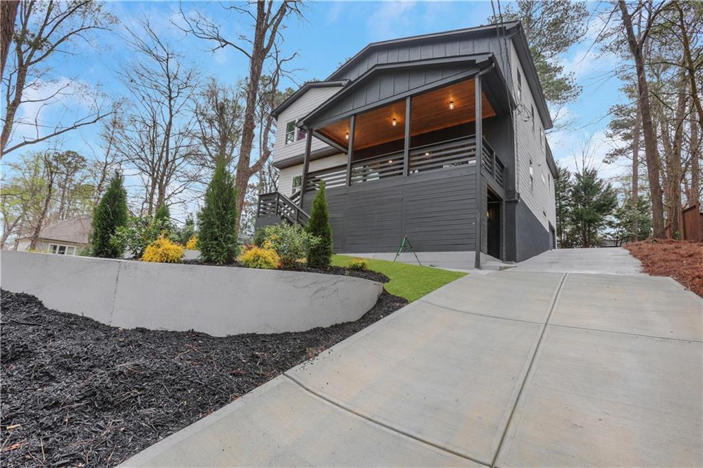 2497 Wawona Drive, Brookhaven, Georgia image 3