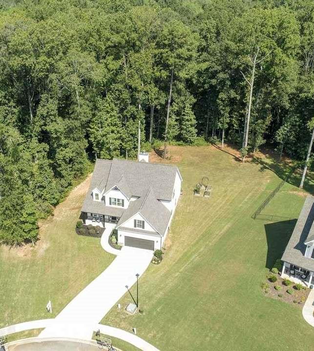 3045 Sarah Lane