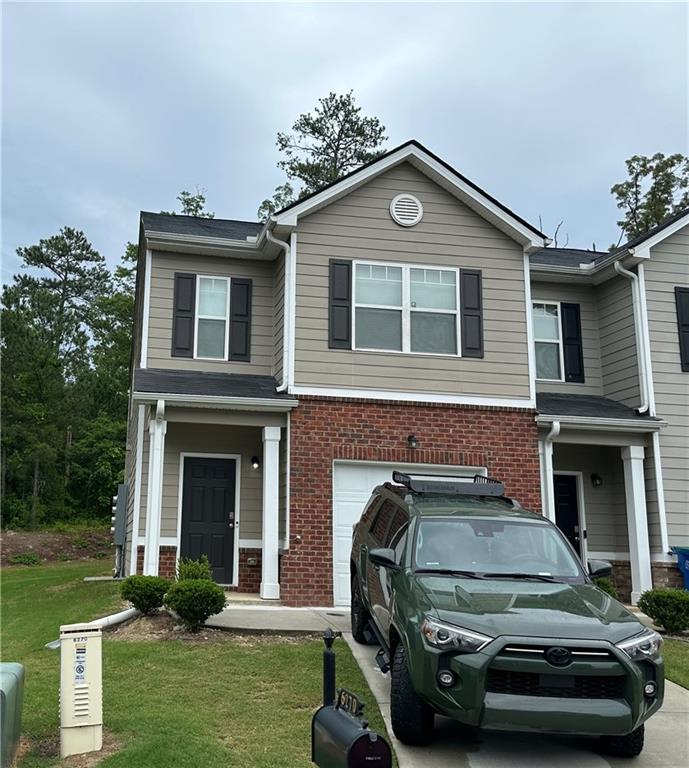 END UNIT TOWNHOUSE - LESS THAN 13 MINUTES from the HARTSFIELD -JACKSON INTERNATIONAL AIRPORT! This 3 bedroom/ 2.5 bathroom end unit town house is READY FOR MOVE IN. The Security Deposit is 1 (one) month's rent. Pets are allowed for a flat non-refundable deposit of $350! Property is professionally managed by GO Property Management, which is a subsidiary of GO DESTINATION SERVICES. GO Property Management requires ALL APPLICANTS APPLY directly on GO Property Management website. Application fee is $75 per adult over the age of 18. Co-signers are also allowed. NO SIGN IN YARD YET! ALL PROSPECTS WILL BE ASKED TO SEND AT LEAST 1 FORM OF ID FOR A PRIVATE TOUR.