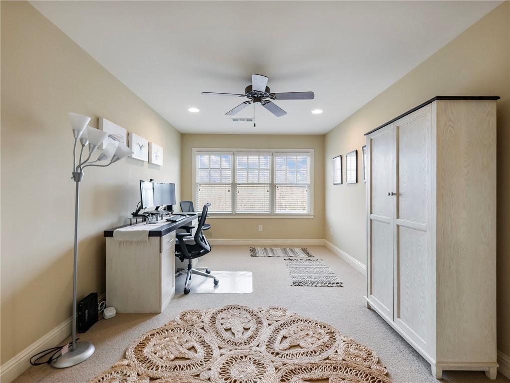 6947 Fellowship Lane, Flowery Branch, Georgia image 38