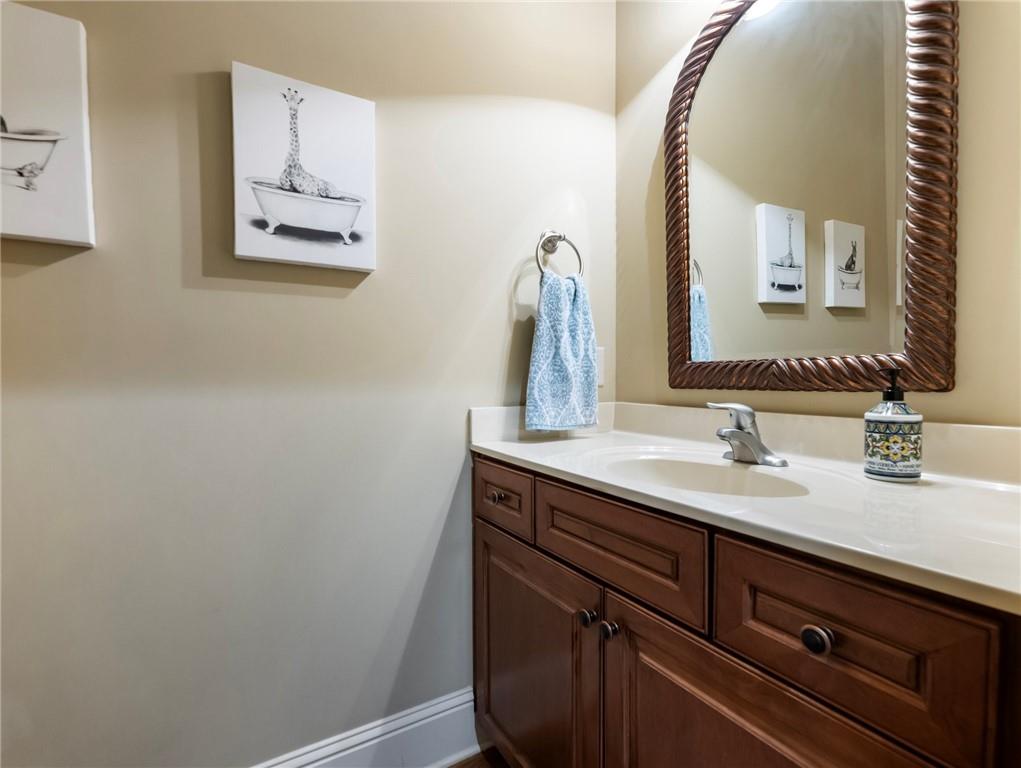 6947 Fellowship Lane, Flowery Branch, Georgia image 11