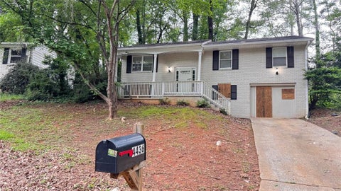 Homes For Sale - 4436 Malibu Drive<br/> Decatur, GA 30035