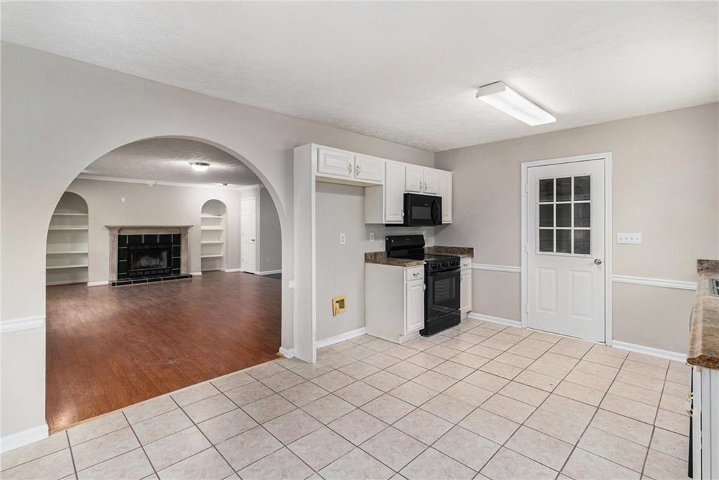 2320 Crystal Court, Loganville, Georgia image 10