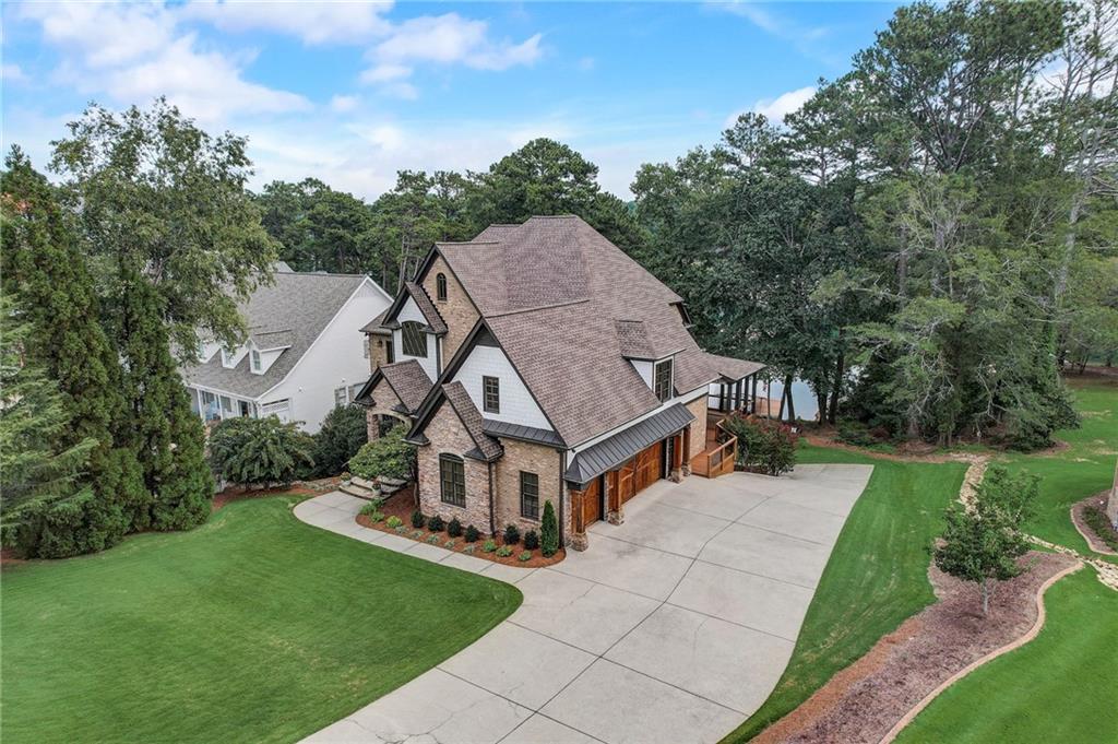 6219 Woodlake Drive