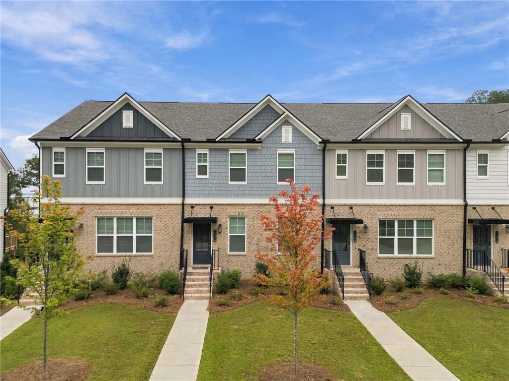 1242 Ainsworth Alley