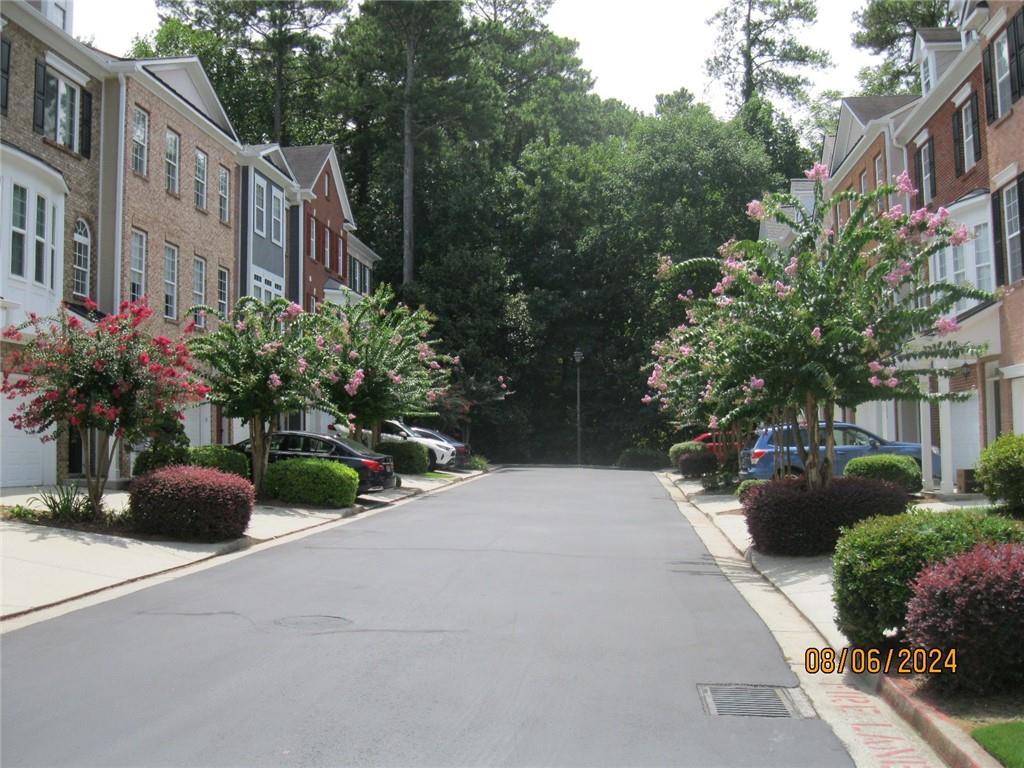 2975 Wintercrest Trace, Dunwoody, Georgia image 1