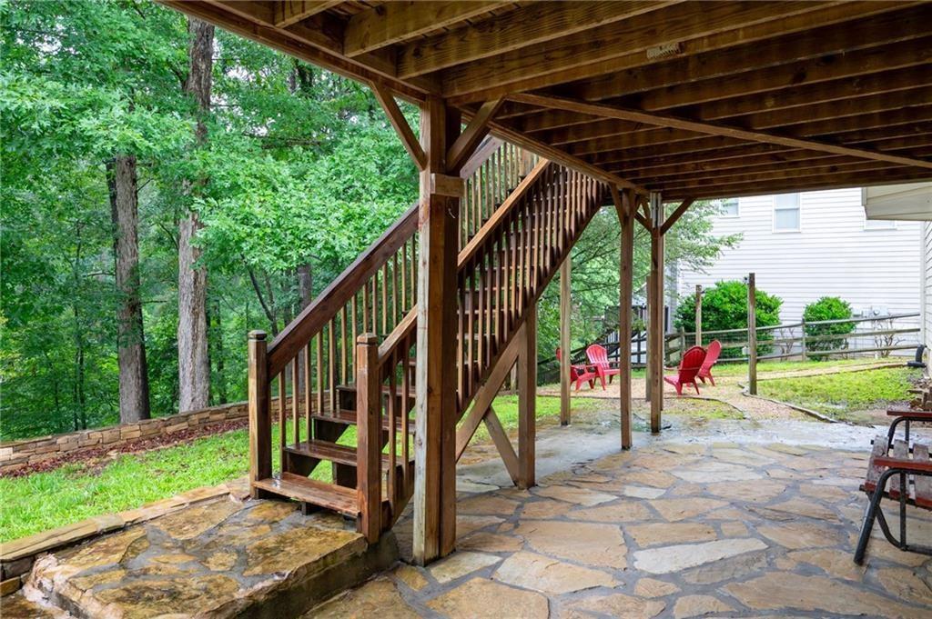 138 Knightwood Point