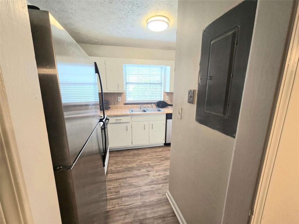 3800 Travis Trace