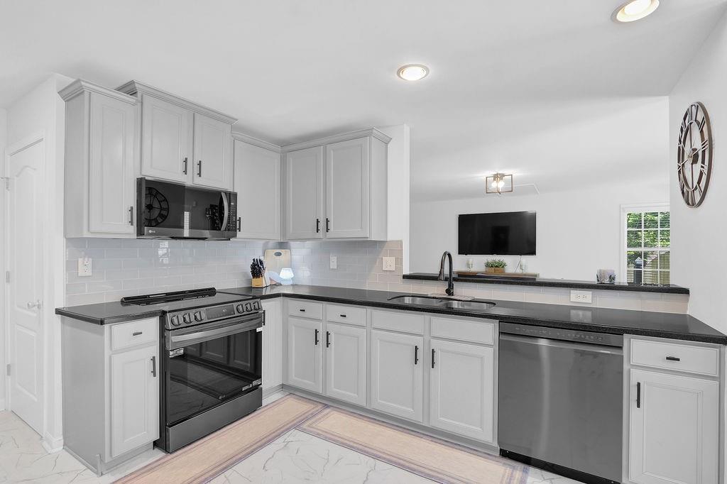 981 Wisteria View Court