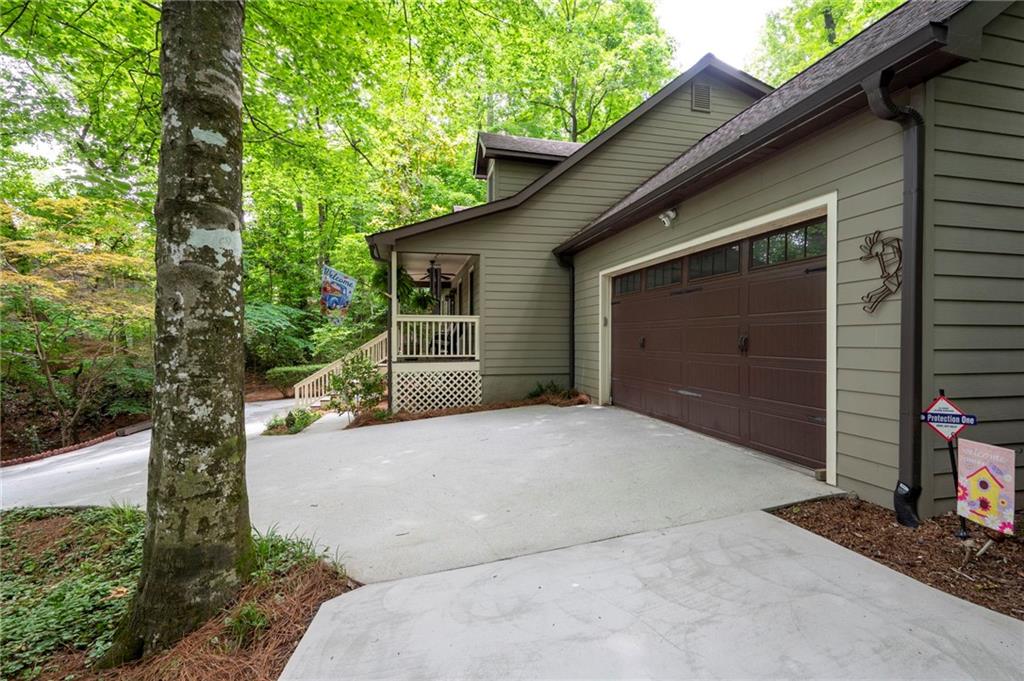 1560 Bubbling Creek Road NE
