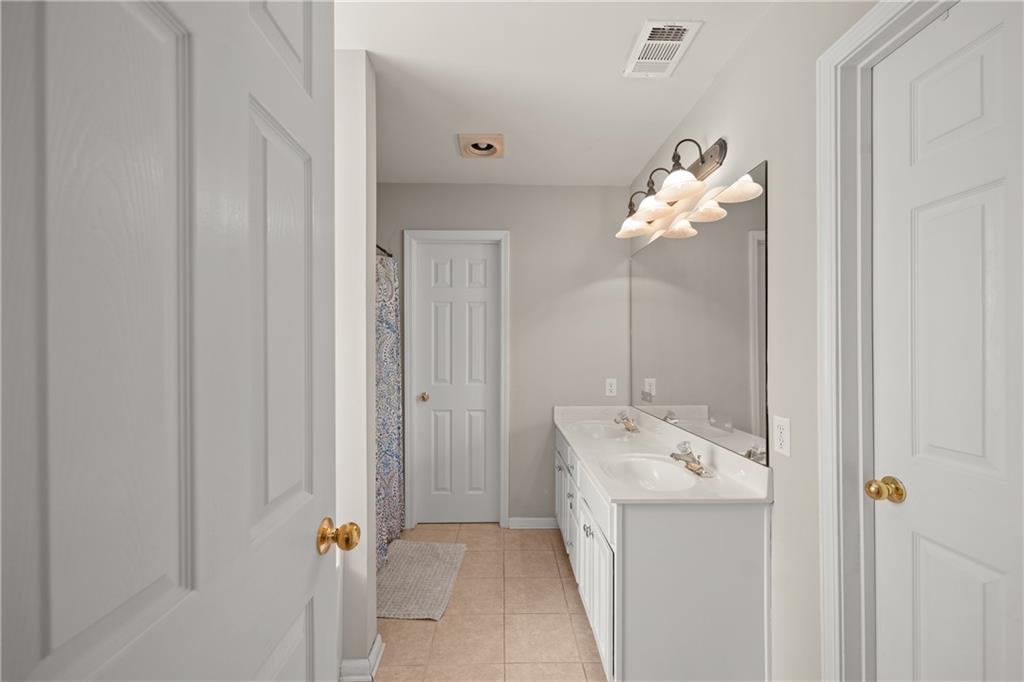 7665 Golden Sands Drive, Cumming, Georgia image 29