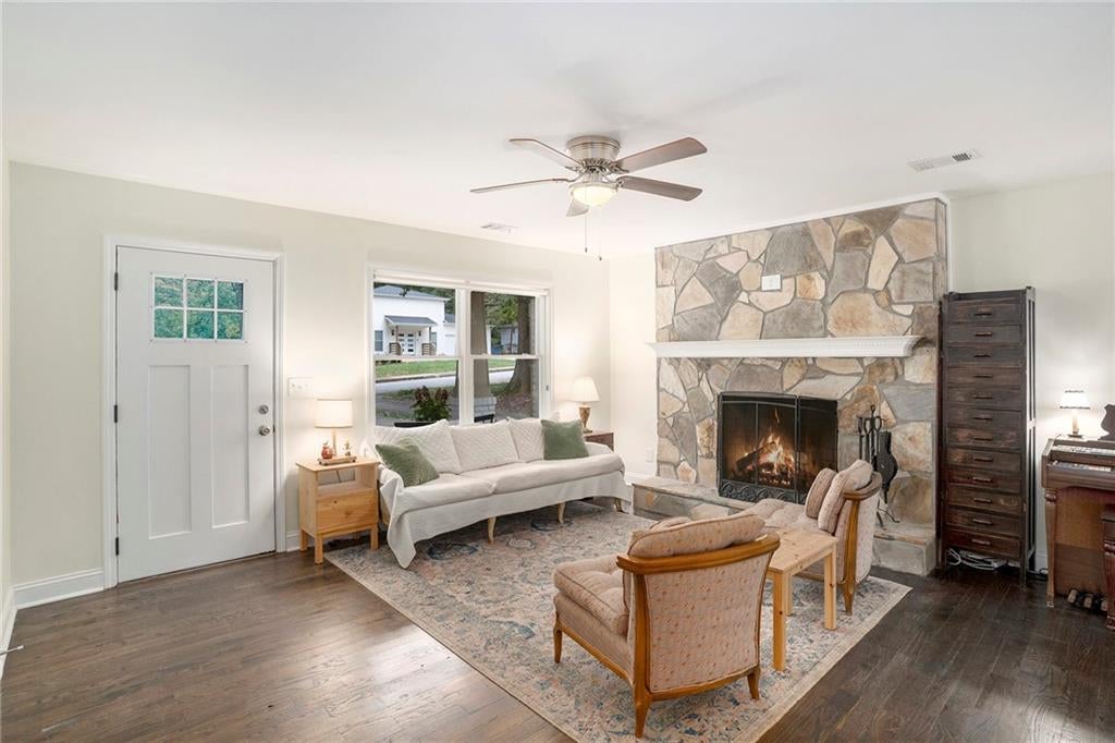 1347 Dorothy Drive