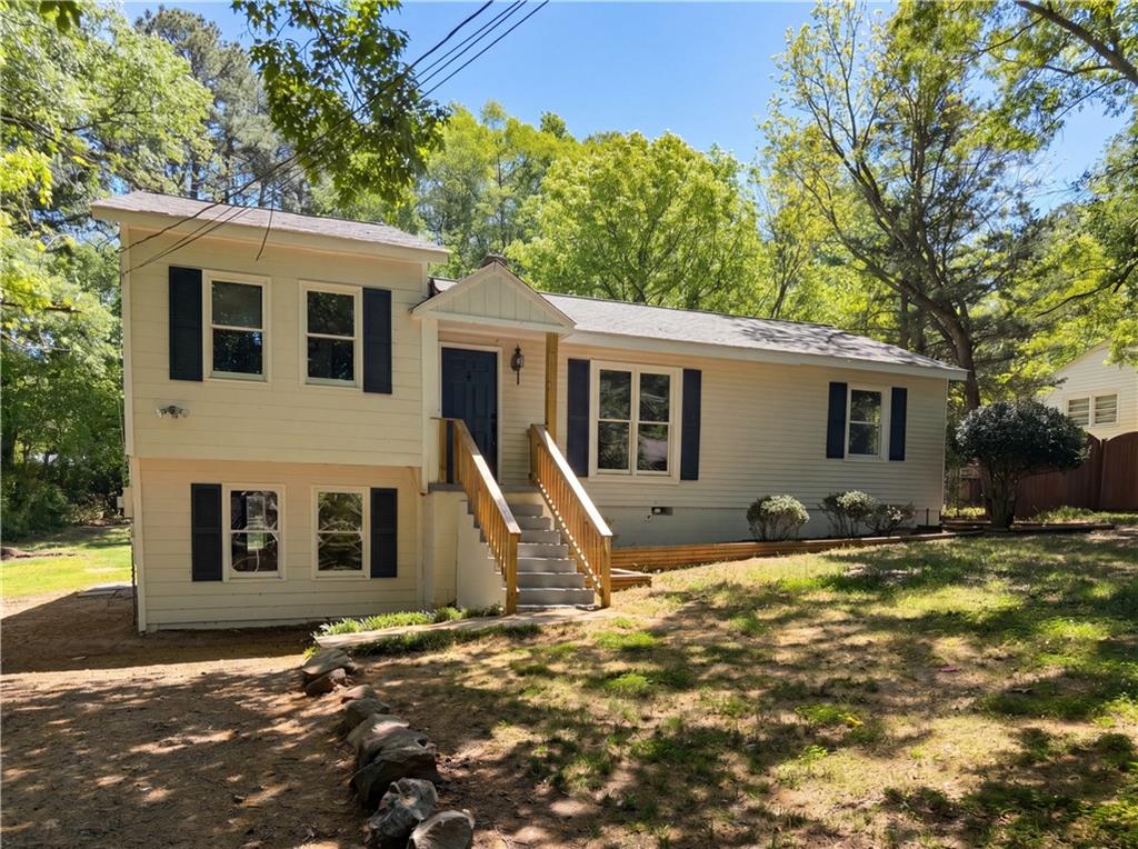 2043 White Oak Circle NW