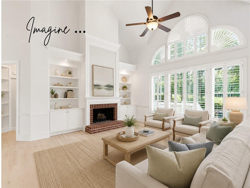 5305 Davenport Manor