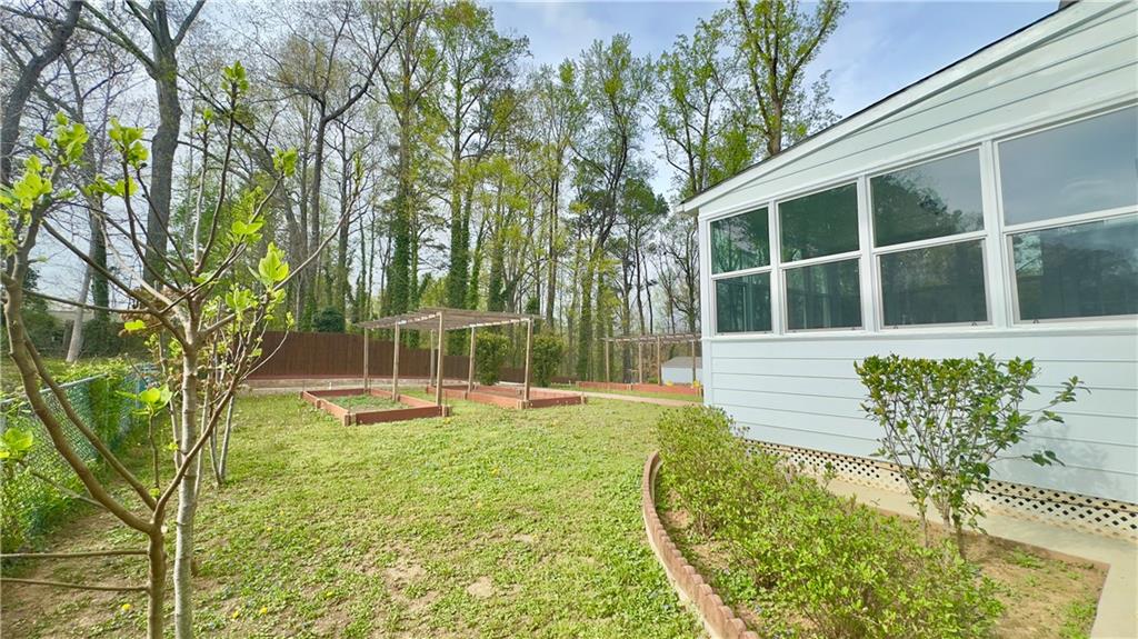 4083 Rivermeade Drive, Lilburn, Georgia image 42