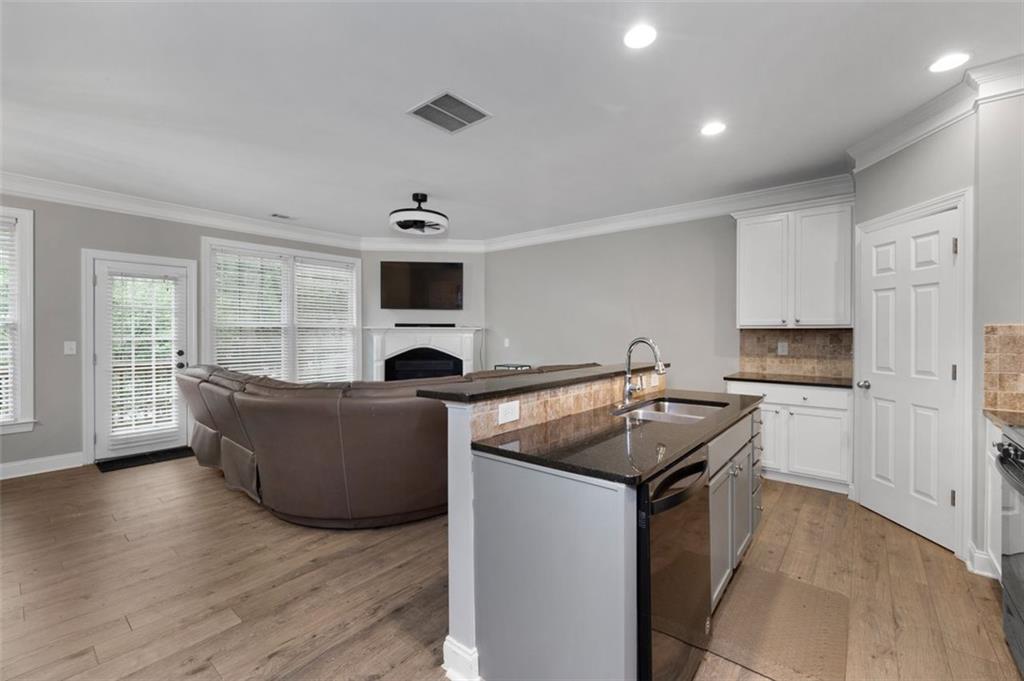 4023 Caitlyn Place, Atlanta, Georgia image 8