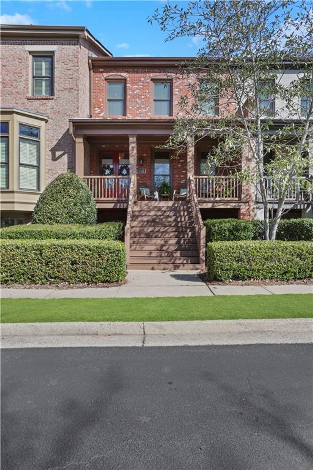 listing image 0