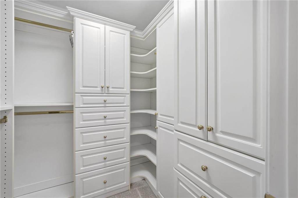 The Ridge at Easthampton - Residential