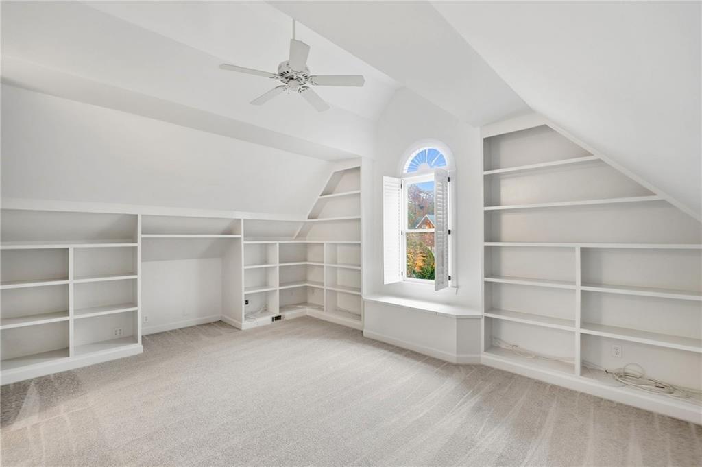 The Ridge at Easthampton - Residential