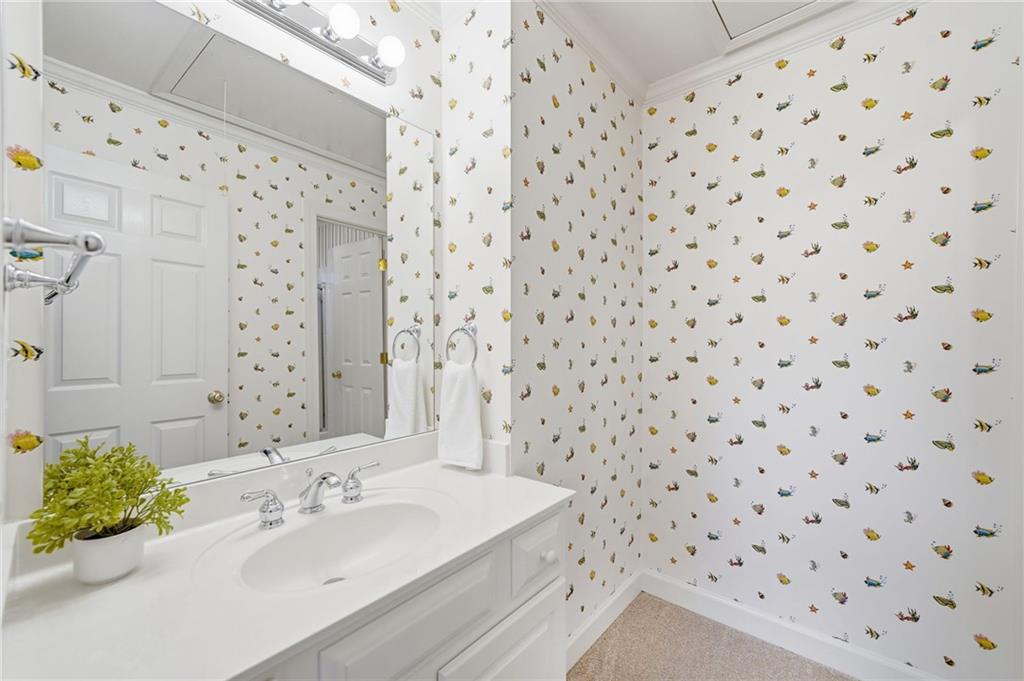 The Ridge at Easthampton - Residential