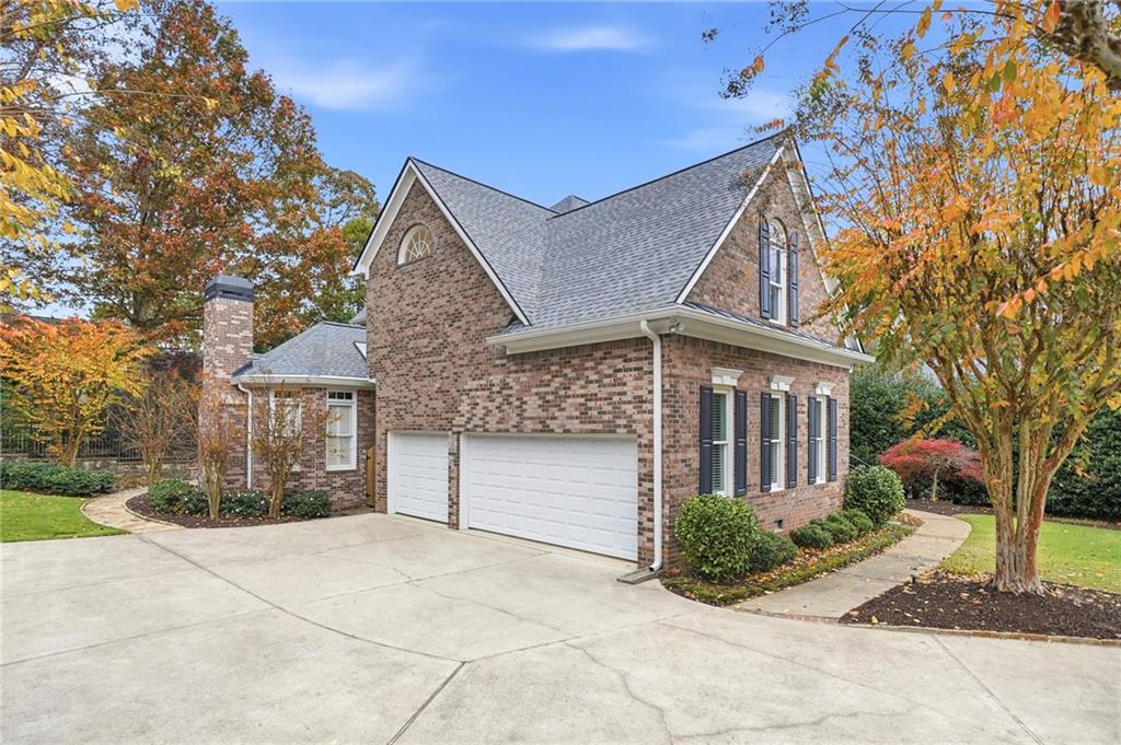 The Ridge at Easthampton - Residential