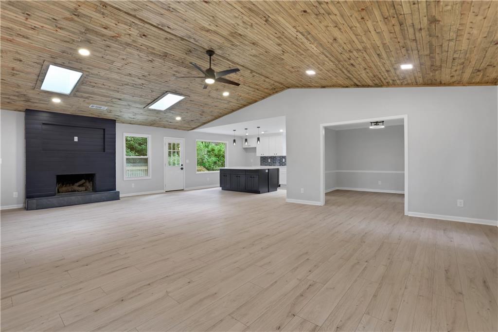 3341 Camelot Drive