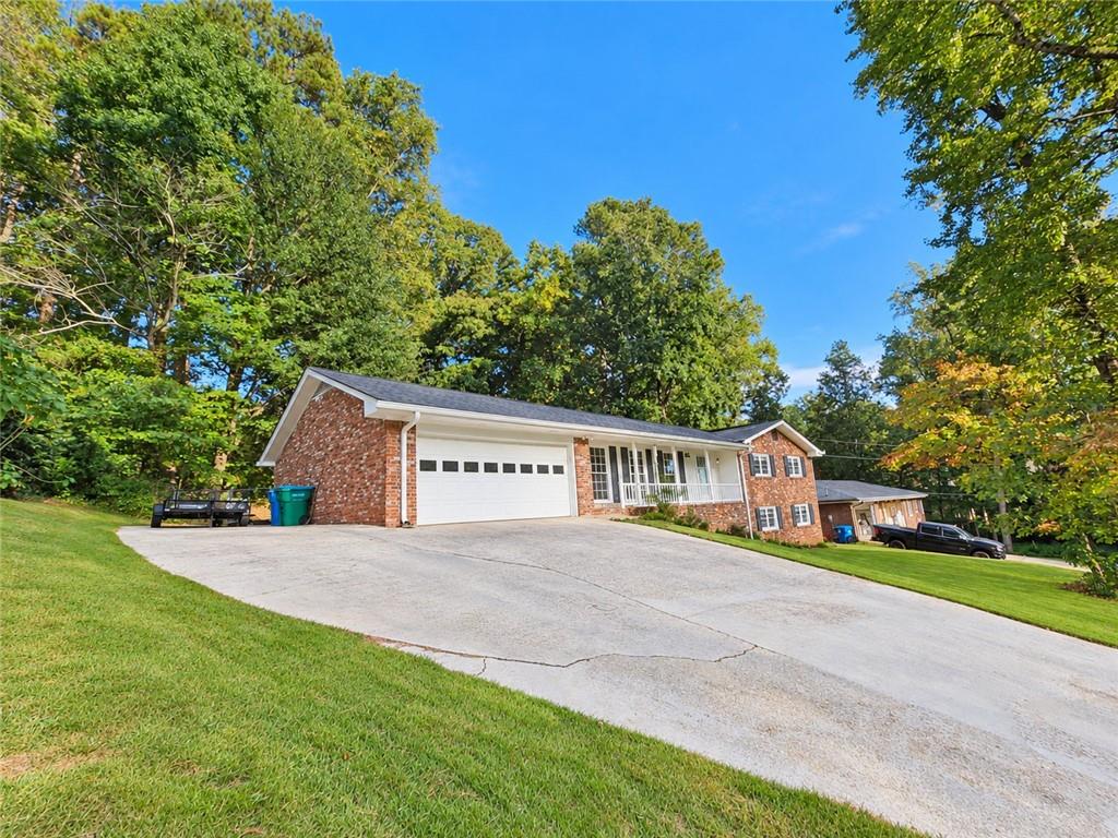 1300 Renee Drive SW