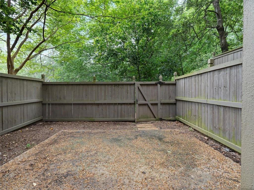 95 Ivy Trail, Atlanta, Georgia image 31