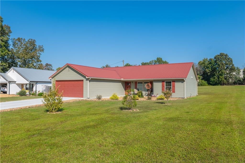 124 Kelly Drive NE