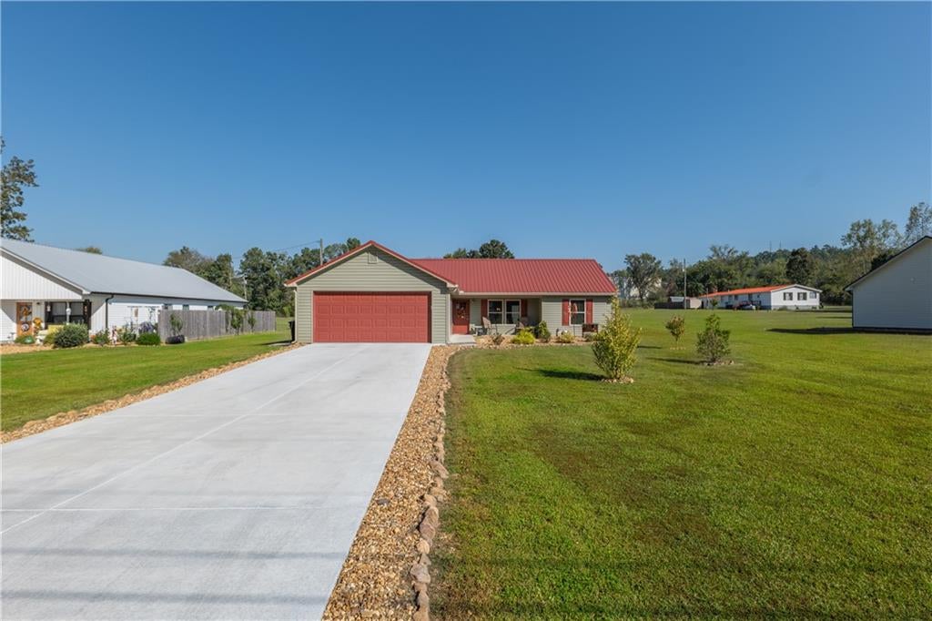 124 Kelly Drive NE