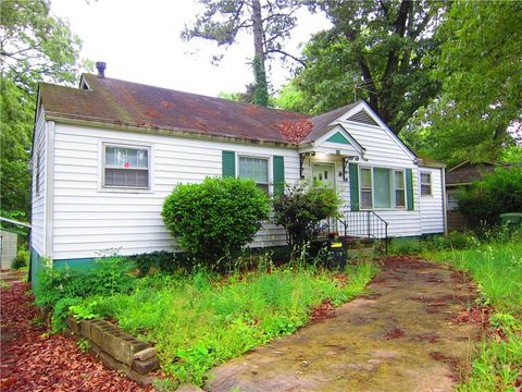 244 Hilltop Drive SW Atlanta GA 30315