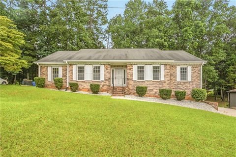 670 Timbergrove Drive SW Atlanta GA 30331