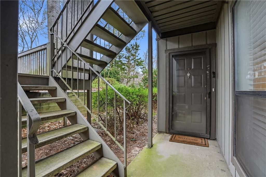 Photo of 101 Cedar Ct SE Ct, Marietta, GA 30067 (MLS # 7728104)