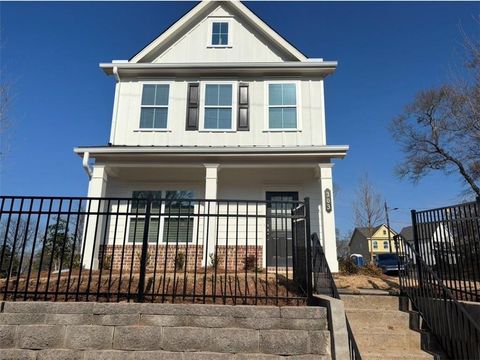 Photo of 303 Fraiser Street, Marietta, GA 30060 (MLS # 7743721)