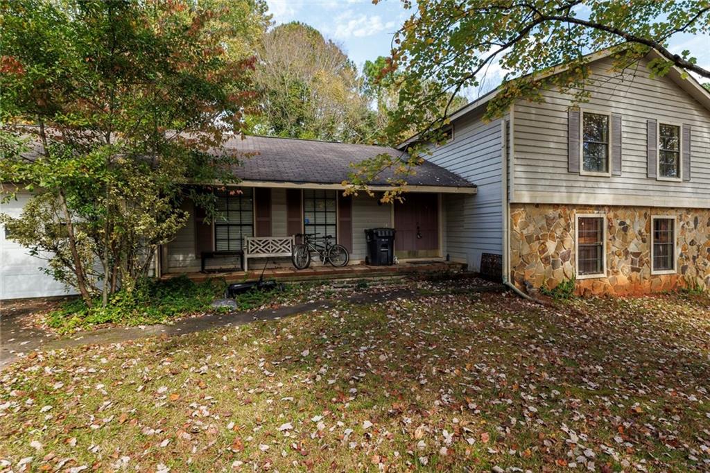9825 Loblolly Lane
