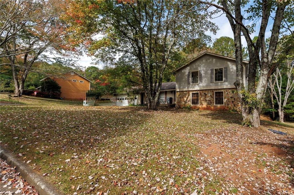 9825 Loblolly Lane