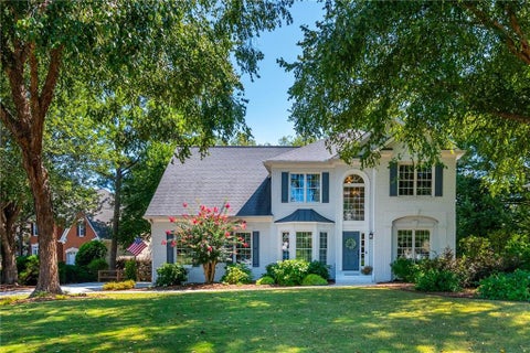 Homes For Sale - 100 Cobblestone Way<br/> Alpharetta, GA 30009