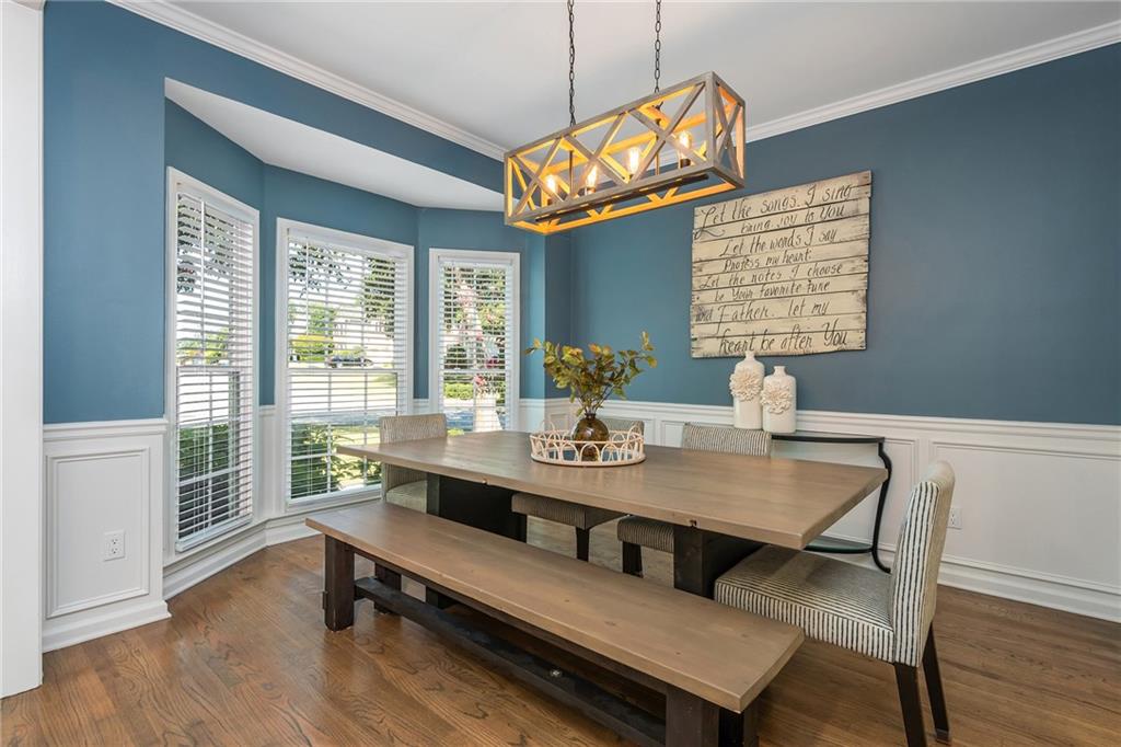 100 Cobblestone Way