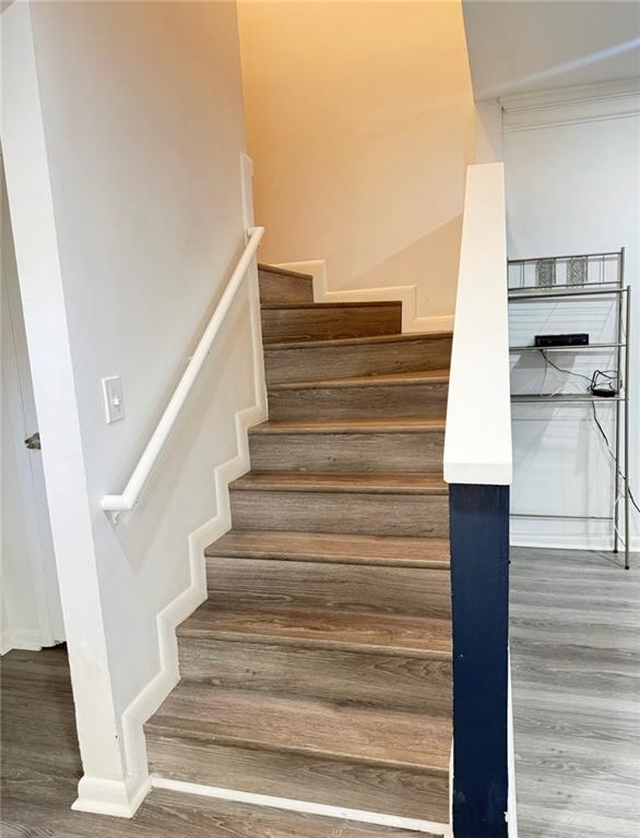 562 Trillum Court SW