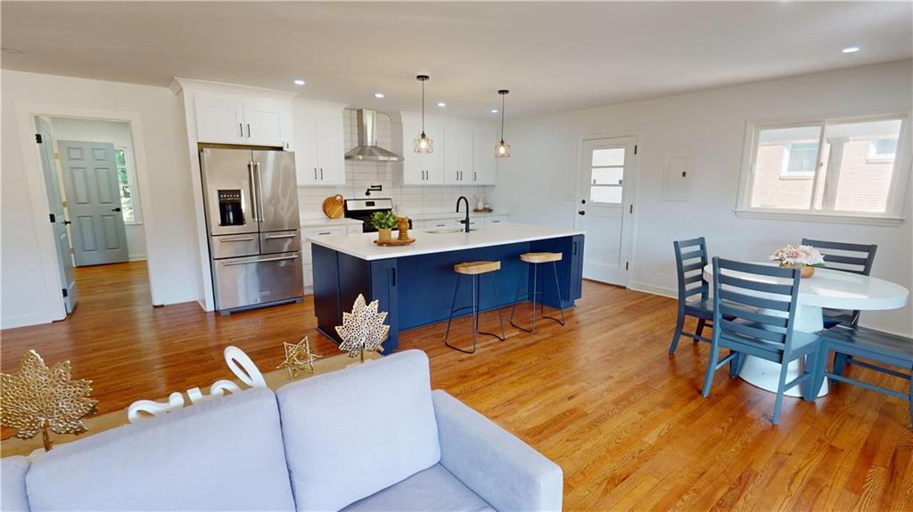 2790 Miriam Lane