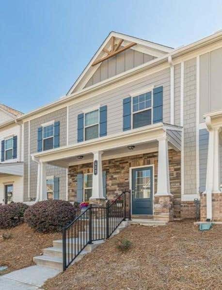 Townhouse For Sale - 512 Green Street<br/> Lawrenceville, GA 30046