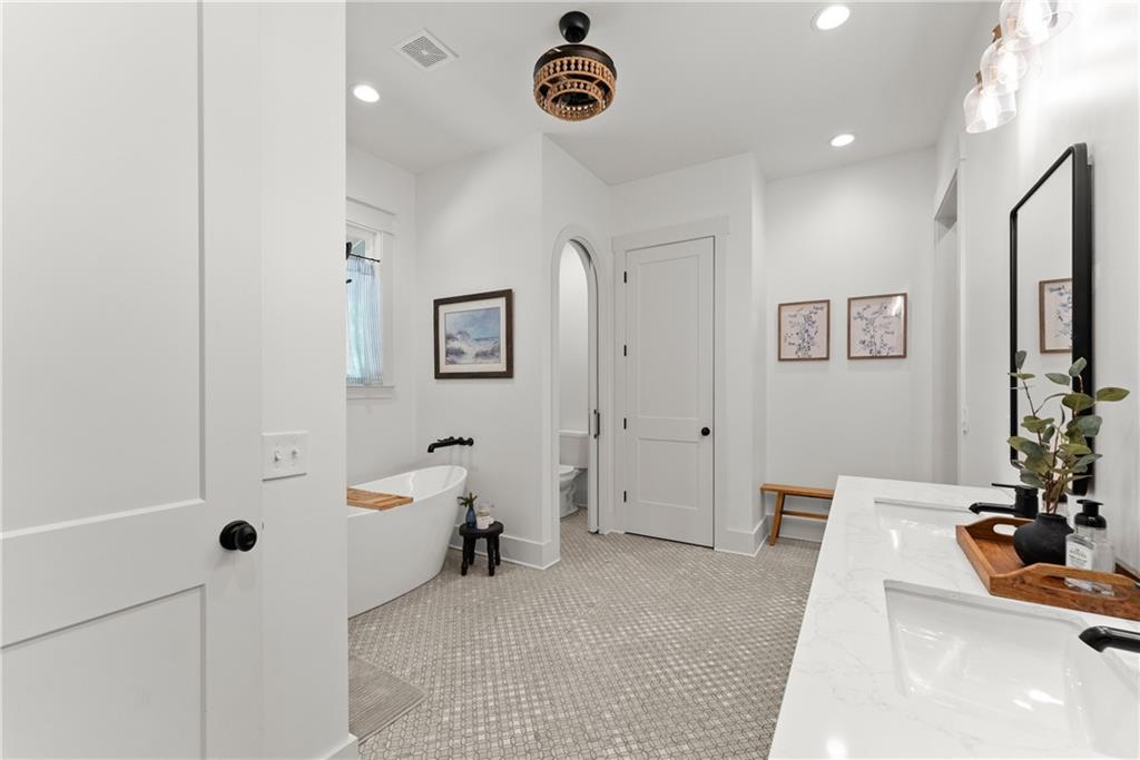 3805 Carder Lane, Cumming, Georgia image 42