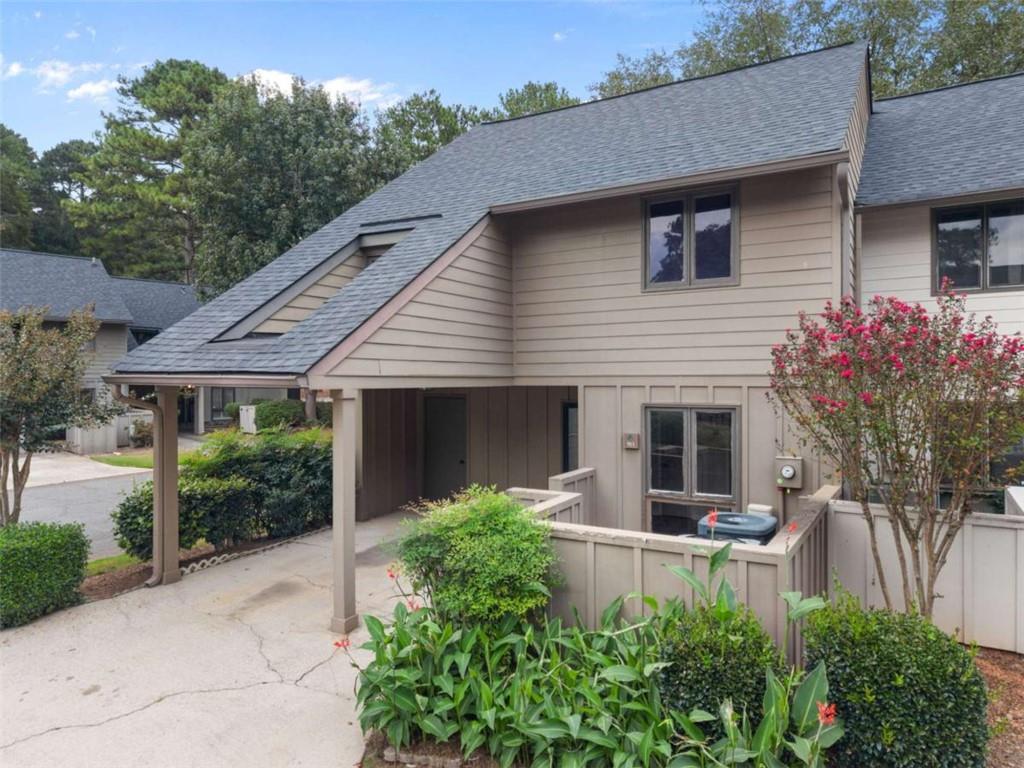 915 Cedar Creek S