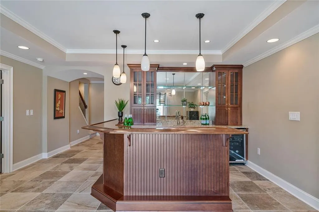 Cumming, Georgia 30028, United States, 6 Bedrooms Bedrooms, ,5 BathroomsBathrooms,Residential,Pending,120446