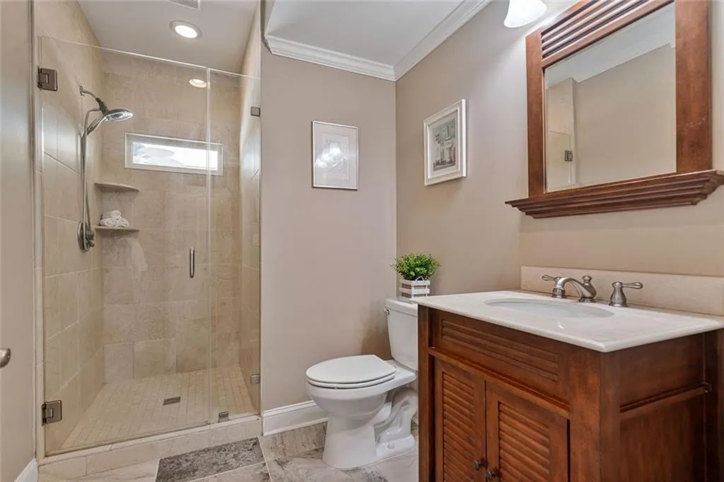 Cumming, Georgia 30028, United States, 6 Bedrooms Bedrooms, ,5 BathroomsBathrooms,Residential,Pending,120446