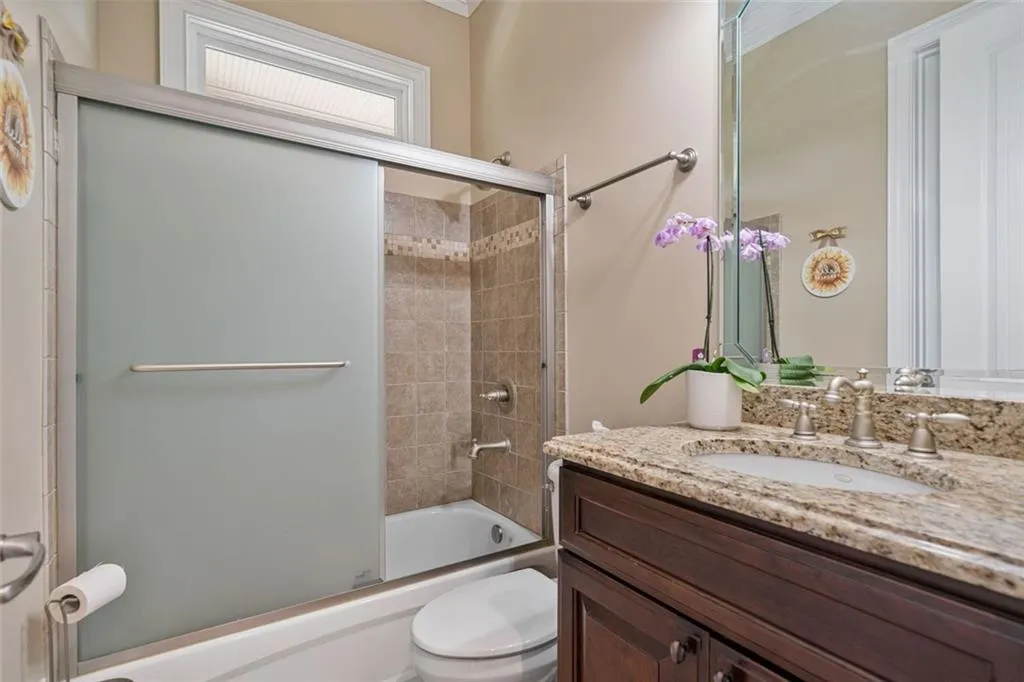 Cumming, Georgia 30028, United States, 6 Bedrooms Bedrooms, ,5 BathroomsBathrooms,Residential,Pending,120446