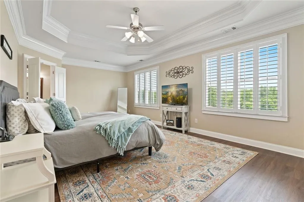 Cumming, Georgia 30028, United States, 6 Bedrooms Bedrooms, ,5 BathroomsBathrooms,Residential,Pending,120446