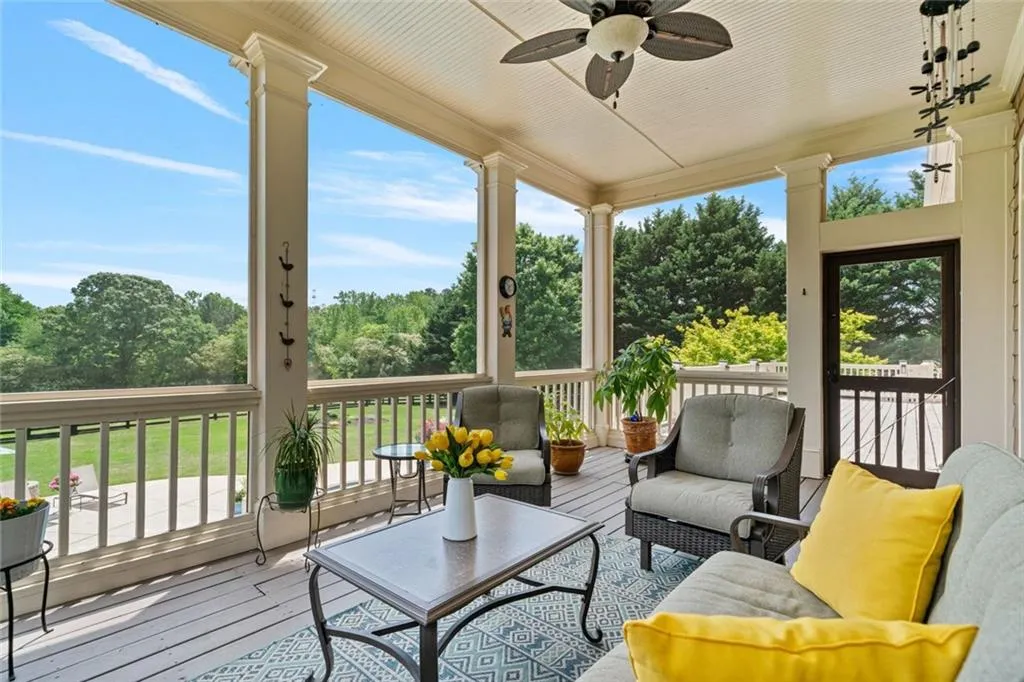 Cumming, Georgia 30028, United States, 6 Bedrooms Bedrooms, ,5 BathroomsBathrooms,Residential,Pending,120446